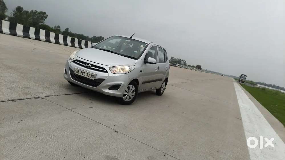 Hyundai I10 Sportz 2011