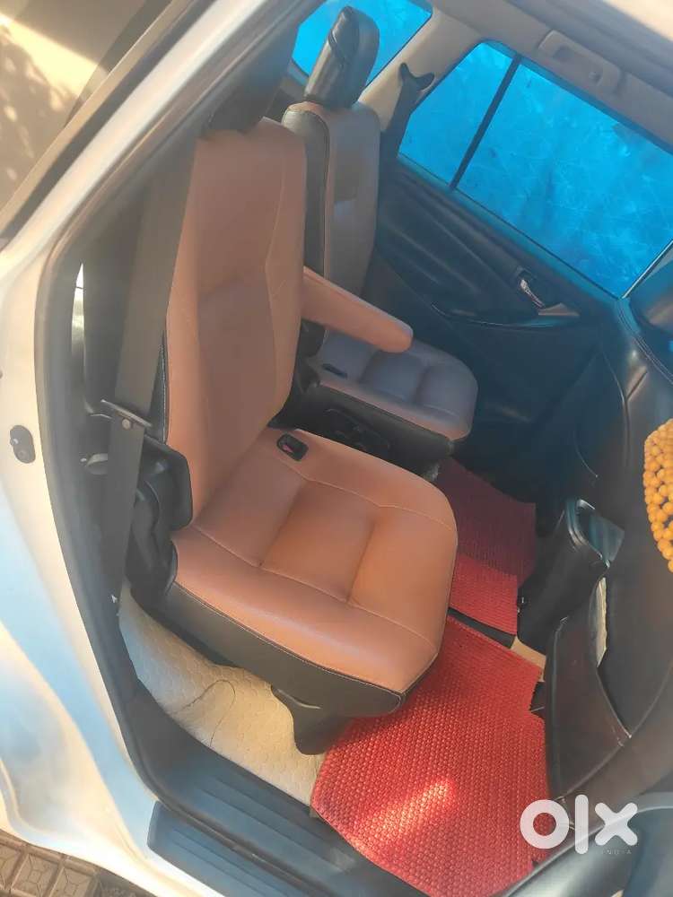 Toyota Innova Crysta 2.4 2017