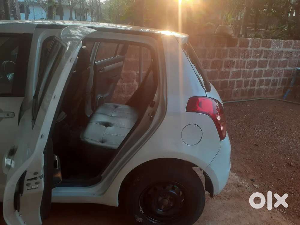 Maruti Suzuki Swift 2011 Diesel Good Condition New Paper    2031