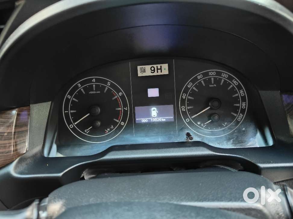 Toyota Innova Crysta 2.8 Gx At 8s, 2022, Petrol