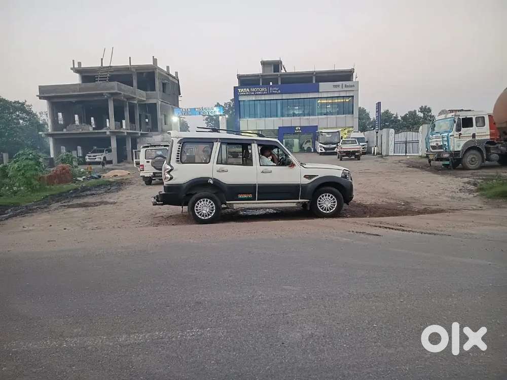 Mahindra Scorpio 2.5 Diesel 2016