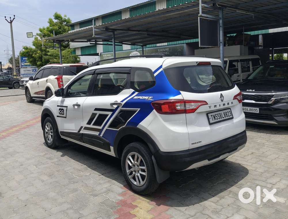 Renault Triber Rxt, 2023, Petrol