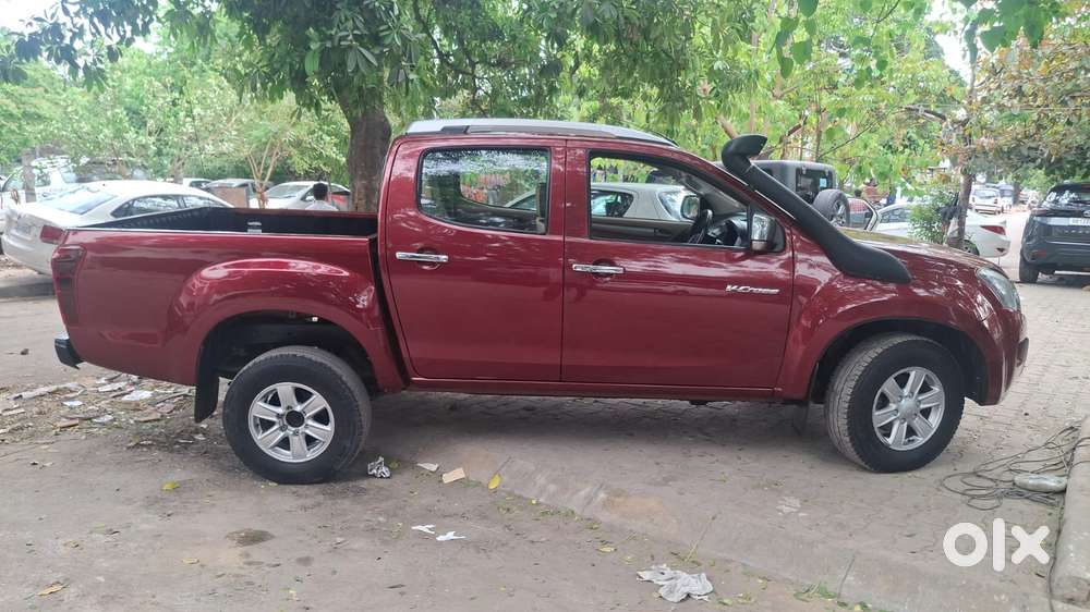 Isuzu V-cross Z Prestige 4x4 Mt, 2018, Diesel
