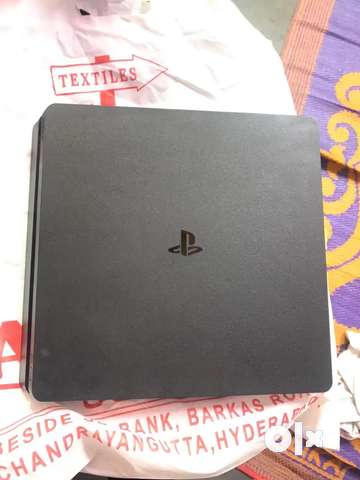 Ps4 slim 1tb pre hot sale owned