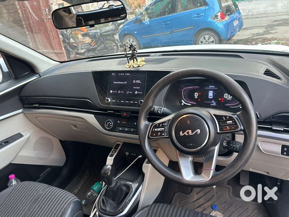 Kia Carens Petrol Manual 2023 Car