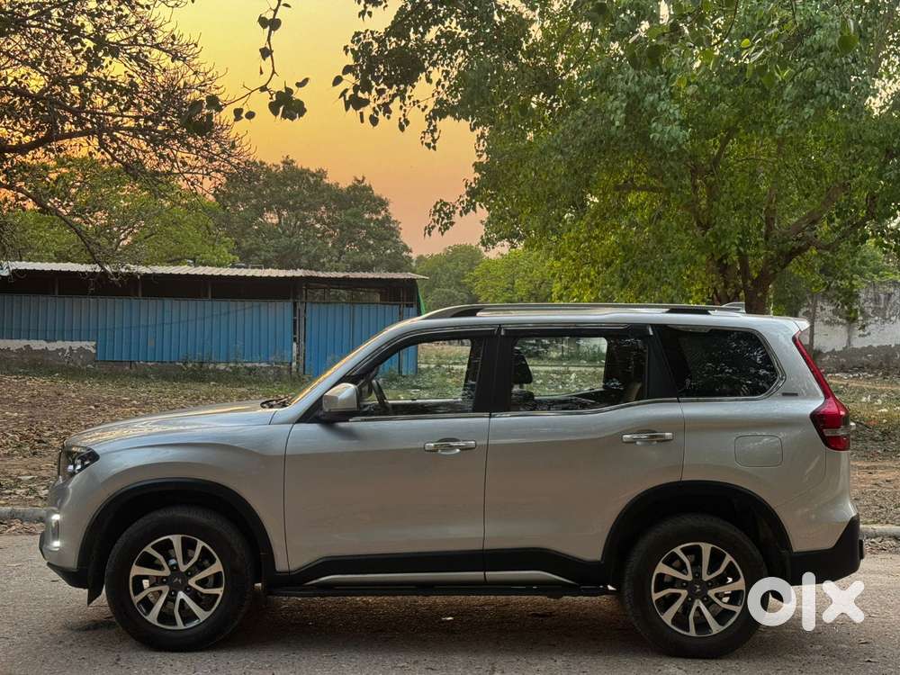 Mahindra Scorpio-n 2.0 Z8 L Petrol At 6 Str, 2025, Petrol