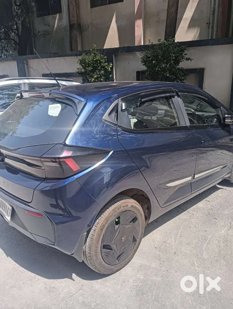 Tata Altroz Petrol Manual 2025