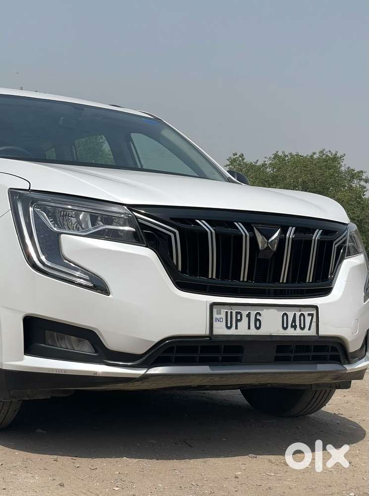 Mahindra Xuv700 2.0 Ax 5 Petrol Mt 7 Str, 2023, Petrol