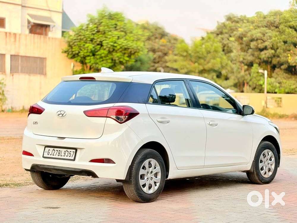 Hyundai I20 Petrol Spotz, 2017, Petrol