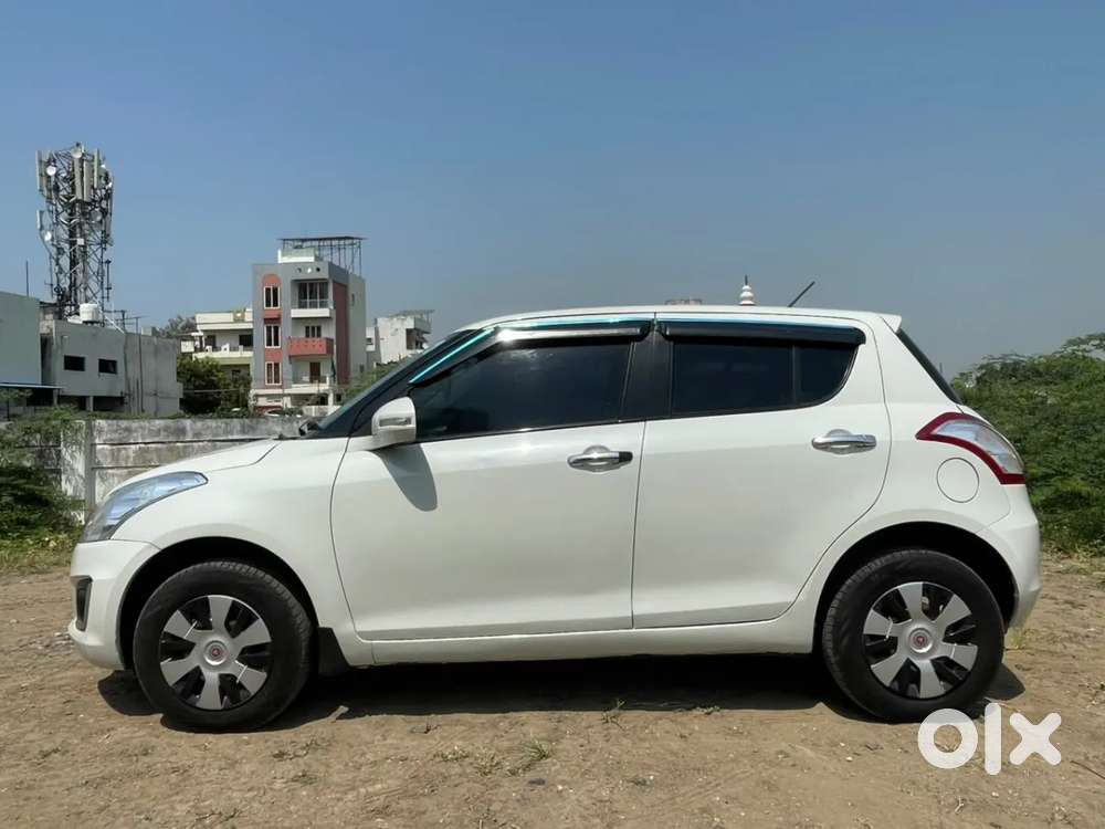Maruti Suzuki Swift Vxi Bsiv, 2016, Petrol