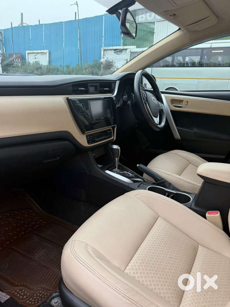 Toyota Corolla Altis 1.8 G Cvt, 2017, Petrol