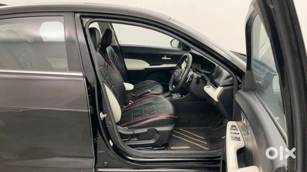 Hyundai Verna Sx 1.5 Petrol Ivt, 2023, Petrol
