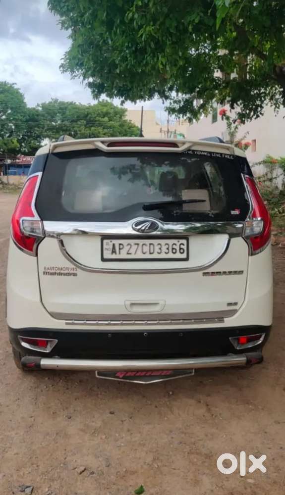 Mahindra Marazzo M8 2019