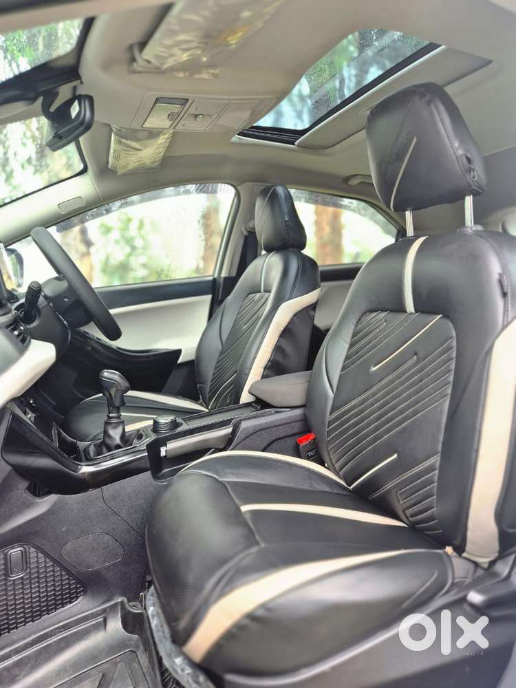 Tata Nexon Creative Plus S 1.2 Revotron Petrol 6 Mt, 2025, Petrol