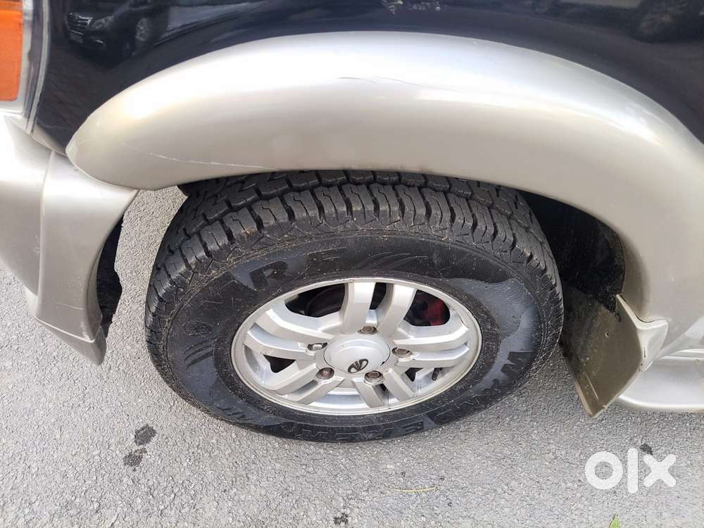 Mahindra Scorpio Vlx 2wd Airbag Se Bsiv, 2013