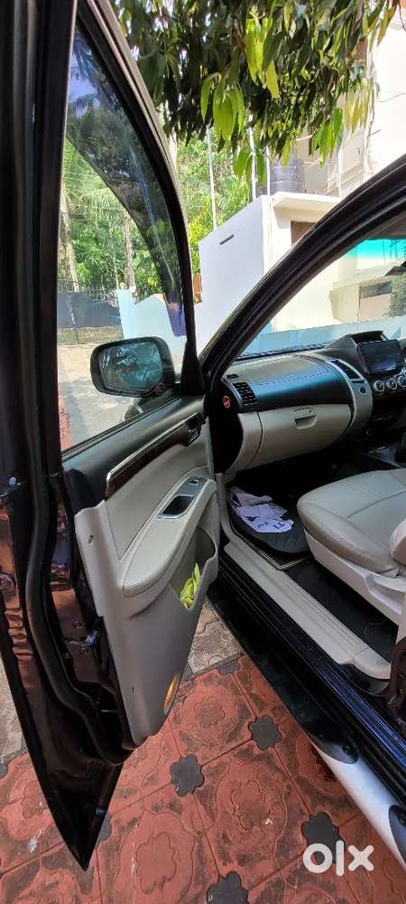 Mitsubishi Pajero Sport 2015 4x4 Manual