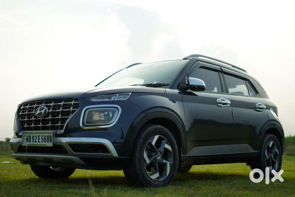 Hyundai Venue 2020 Petrol Well Maintained