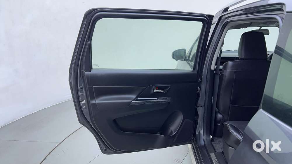 Maruti Suzuki Xl6 1.5 Alpha Mt, 2024, Petrol