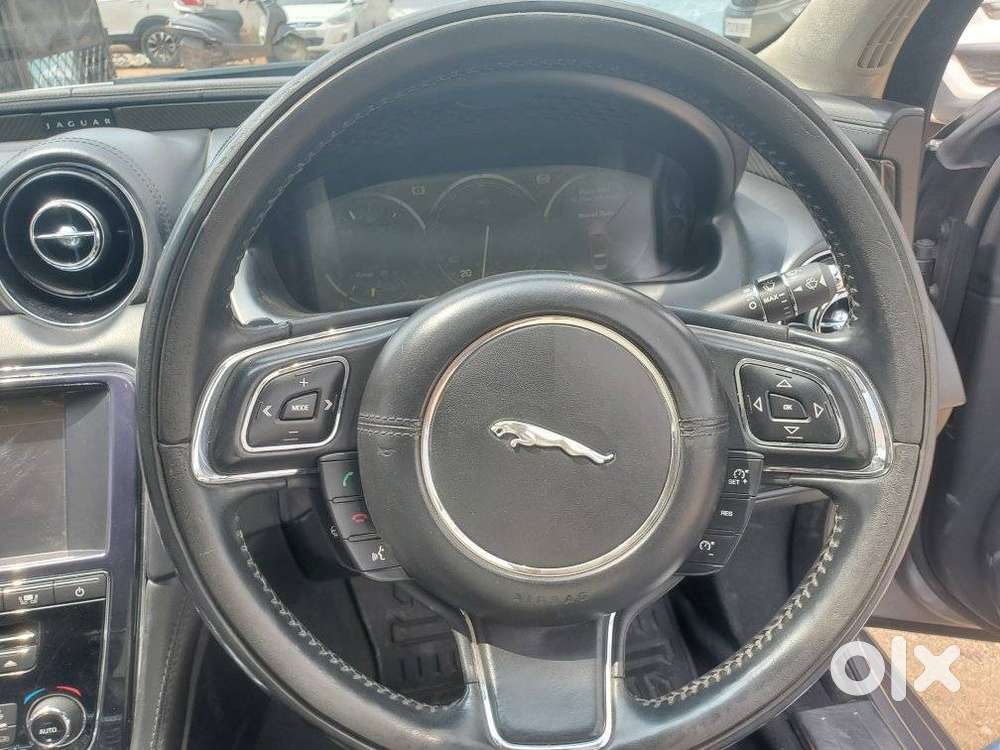 Jaguar Xj 2009-2013 5.0 L V8 Supercharged, 2011, Petrol