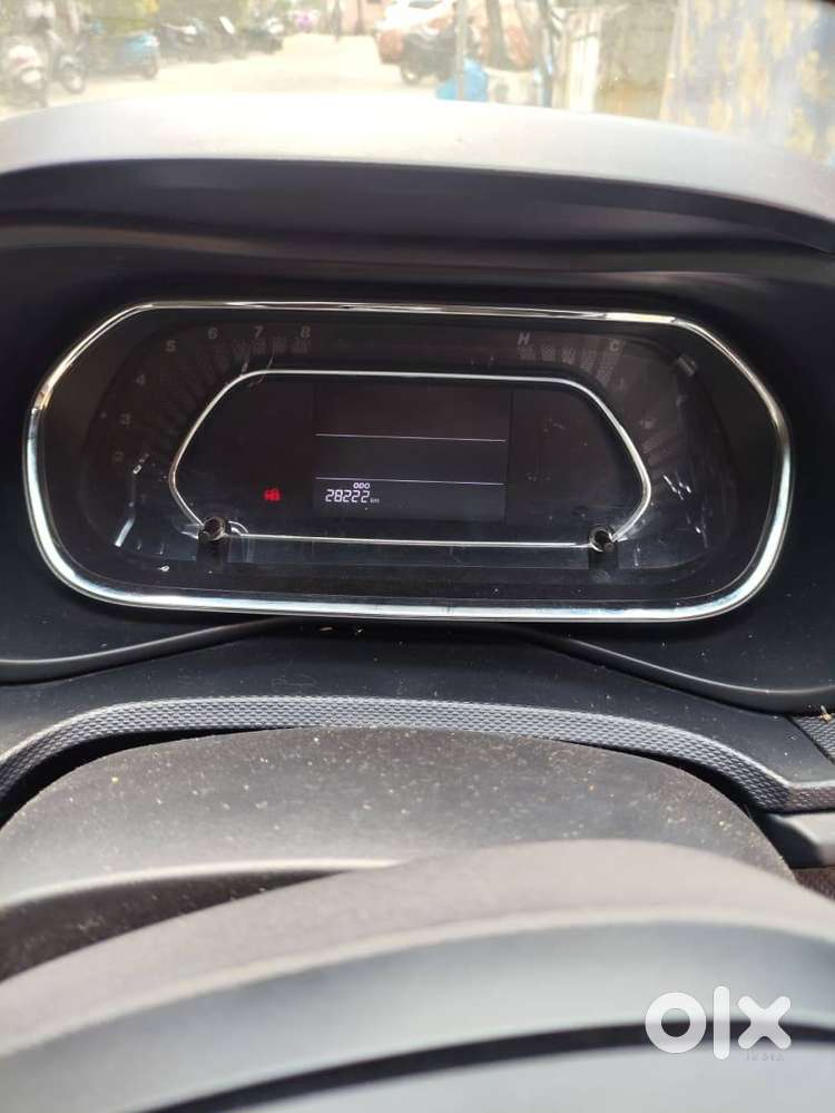 Tata Nexon Smart Plus S - May 2024 (with Sunroof & Extended Warranty))