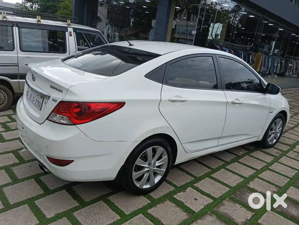 Hyundai Verna Sx Crdi 2012