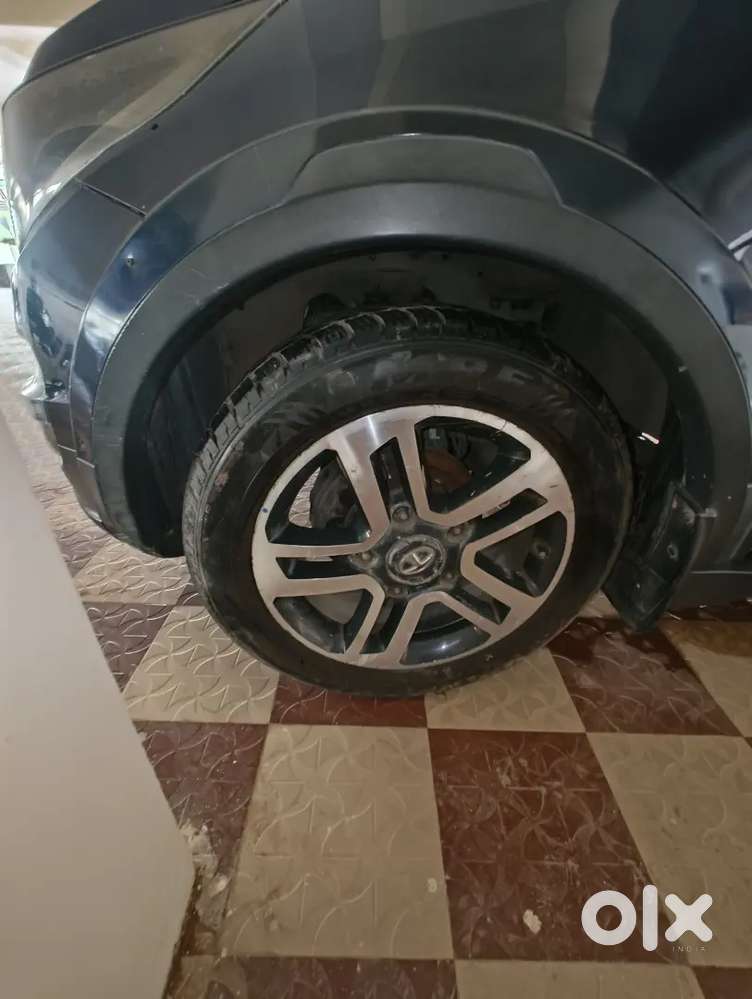 Tata Hexa 2017 Diesel 99000 Km Driven