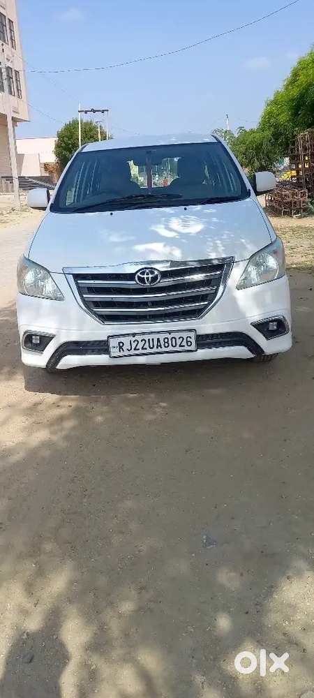 Toyota Innova 2.5 G 2012 (10)