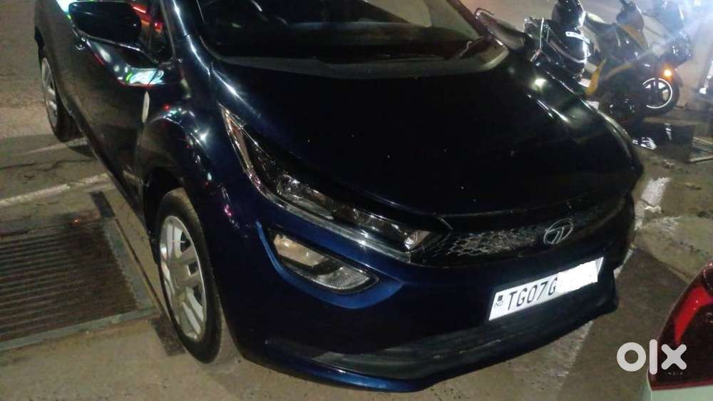 Tata Altroz Xm 1.2 Petrol Bs6 &ndash; 2024 Model