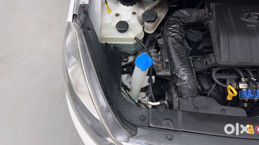 Hyundai Aura [2023-ongoing] 1.2 S Petrol Manual, 2020, Petrol
