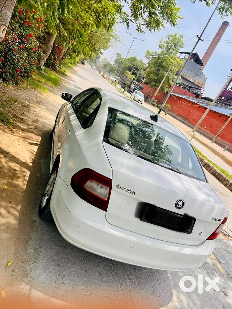 2015 Skoda Rapid Tsi Car