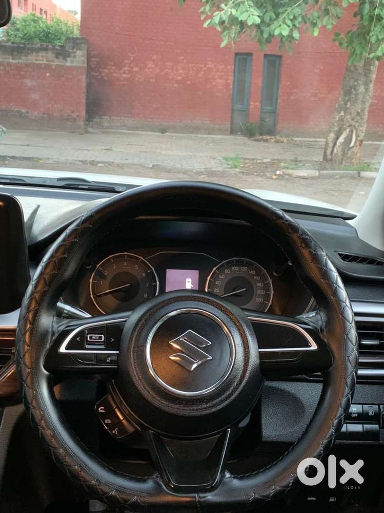 Maruti Suzuki Brezza 1.5 Vxi Smart Hybrid, 2024, Petrol