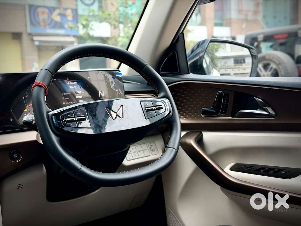 Mahindra Xuv 7xo Ax7, 2026, Petrol
