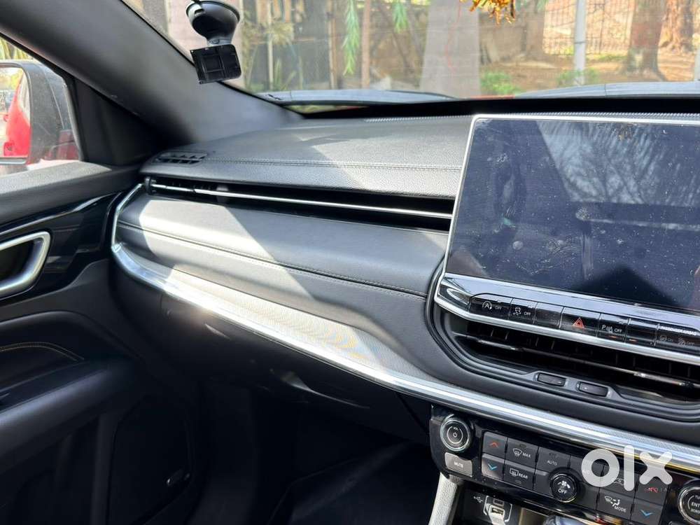 Jeep Compass 2023 Petrol 26000 Km Driven