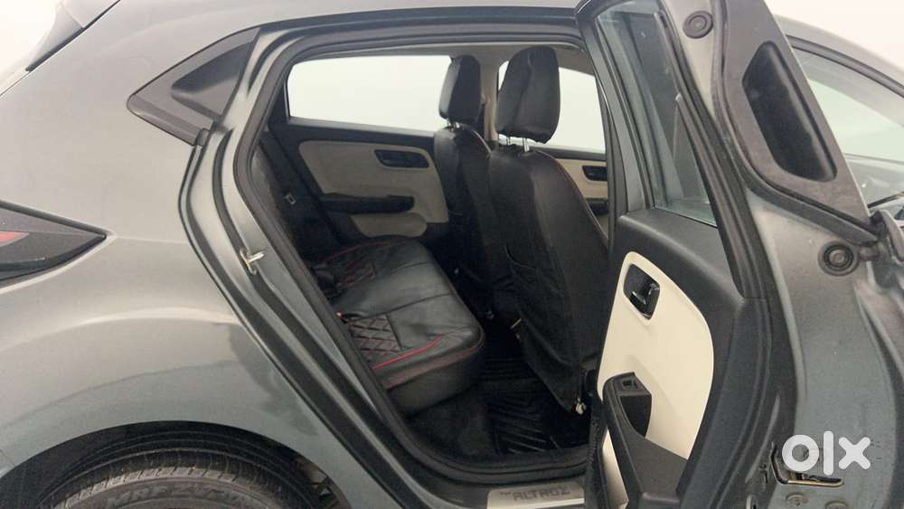 Tata Altroz 1.2 Xt, 2022, Petrol