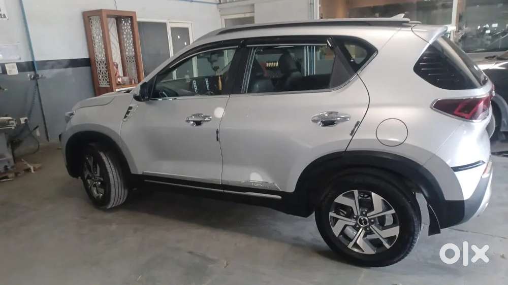 Kia Sonet 2023 Petrol 22000 Km Driven