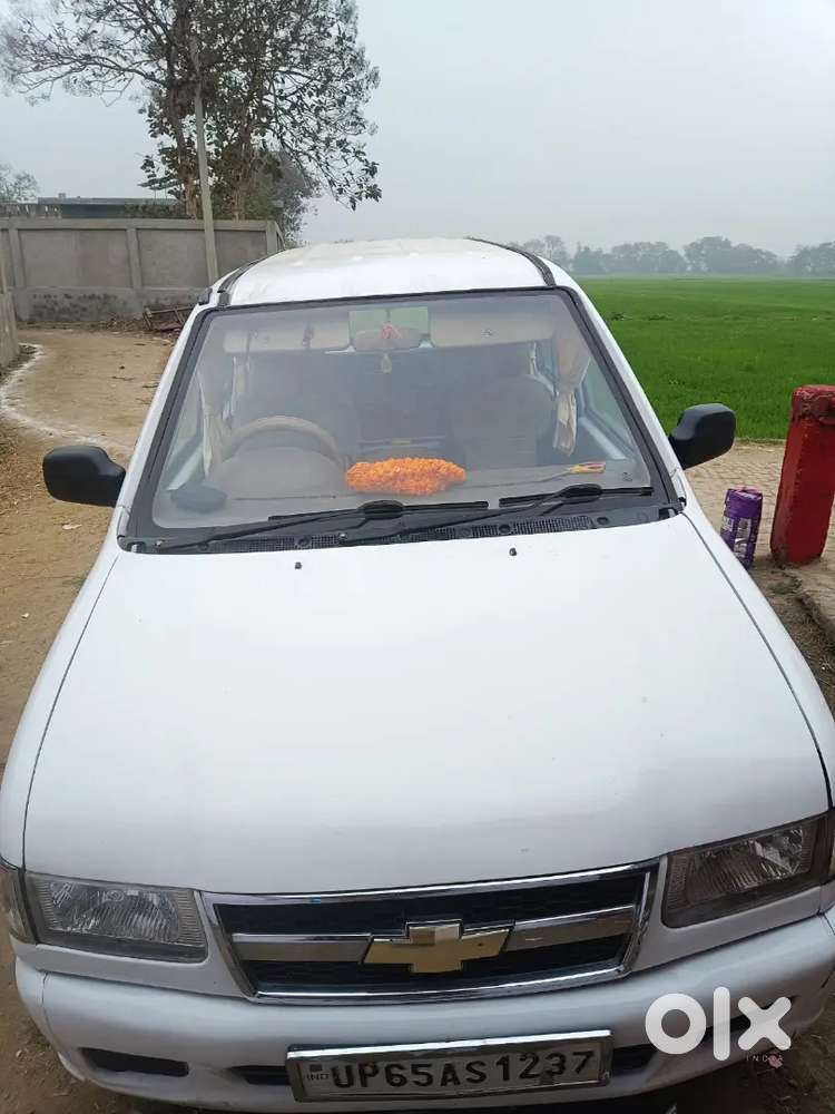 Chevrolet Tavera 2010