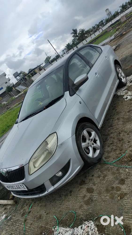 Skoda Rapid Elegance 2013