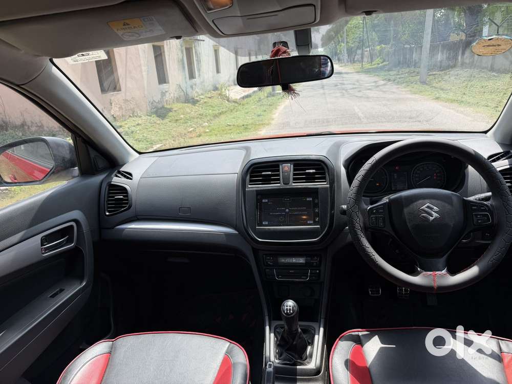 Maruti Suzuki Vitara Brezza Zdi Plus Dual Tone, 2016, Diesel