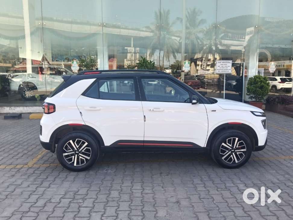 Hyundai Venue S Turbo, 2023, Petrol