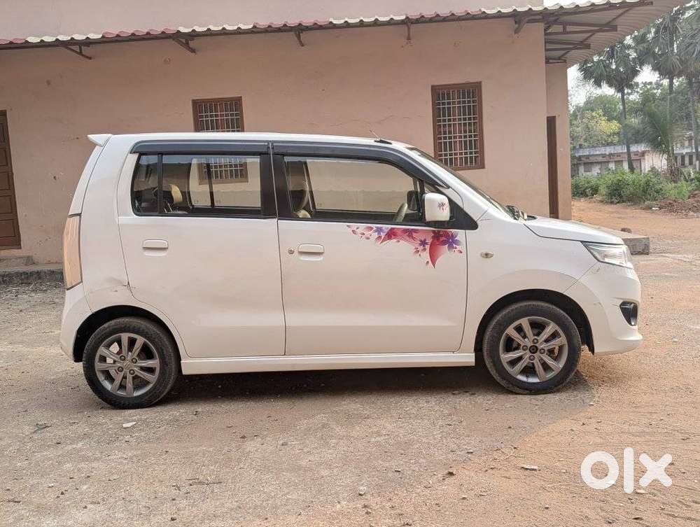 Maruti Suzuki Wagon R Stingray Vxi, 2013, Petrol