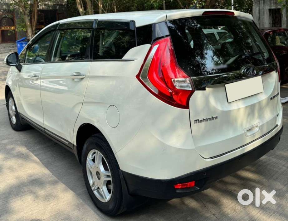 Mahindra Marazzo M6, 2018, Diesel