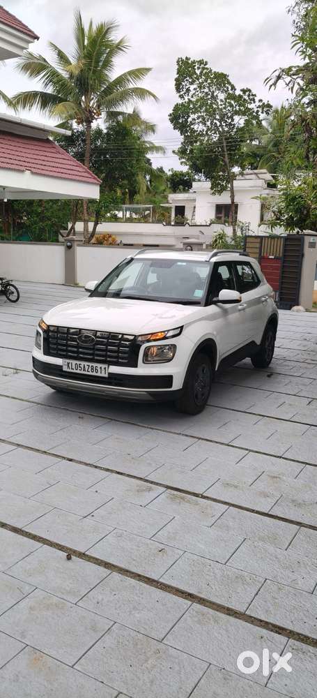 Hyundai Venue 1.2 S Plus, 2023, Diesel