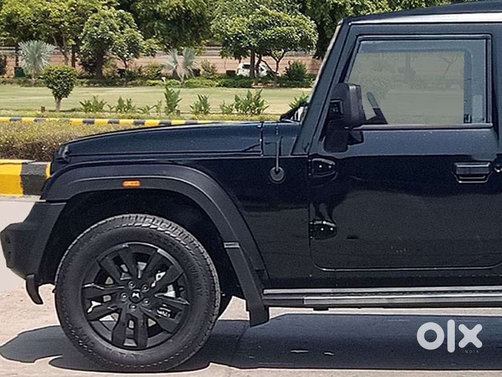 Mahindra Thar Roxx Ax7l Rwd At, 2026, Petrol