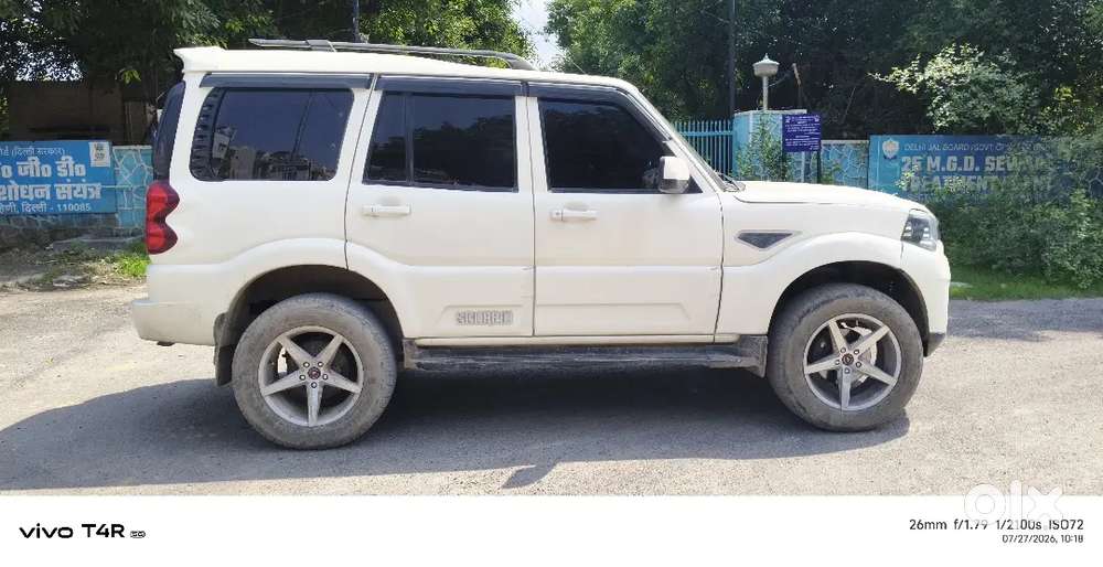 Mahindra Scorpio S10 2.2 7 Str