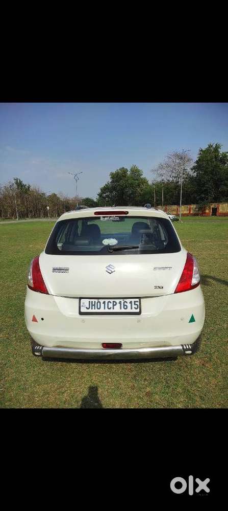 Maruti Suzuki Swift Vvt Zxi, 2017, Petrol