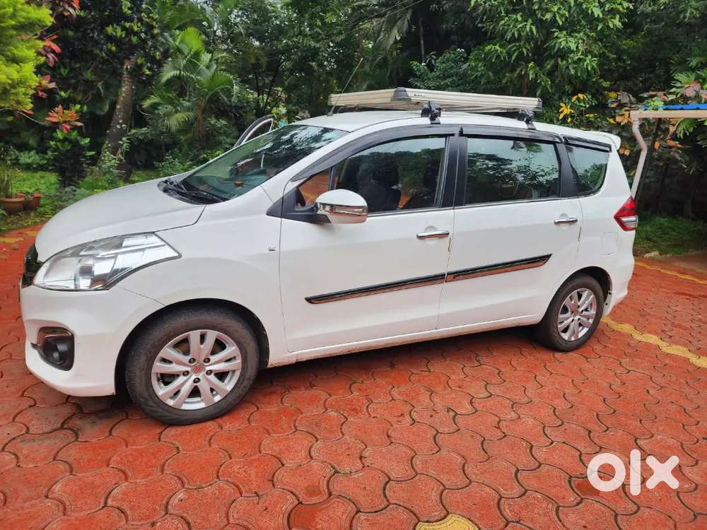Maruti Suzuki Ertiga 2017 Diesel 75000 Km Driven