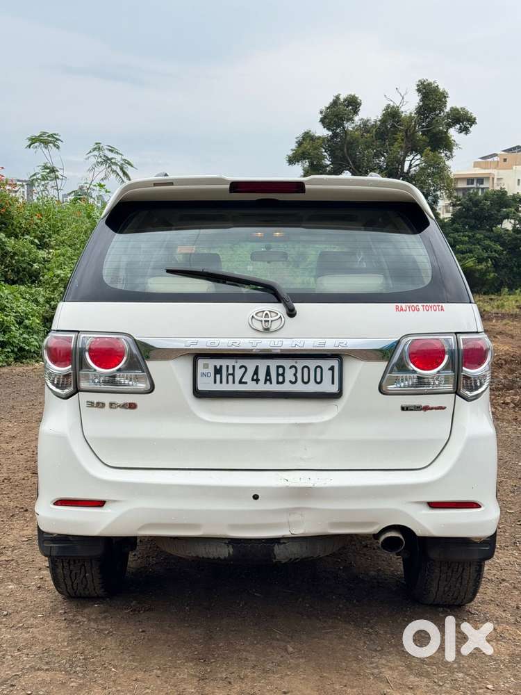 Toyota Fortuner 2011-2016 4x2 Manual, 2014, Diesel