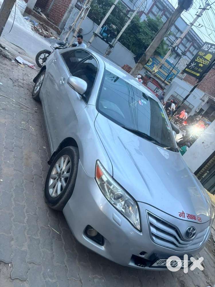 Toyota Camry 2012 Cng & Hybrids 76000 Km Driven