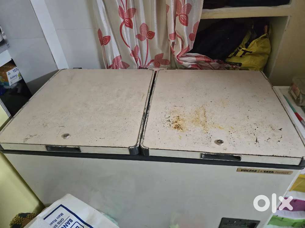 Voltas 320 L Double Door Standard Deep Freezer