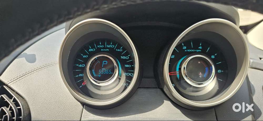 Mahindra Xuv500 W11 2020 Automatic